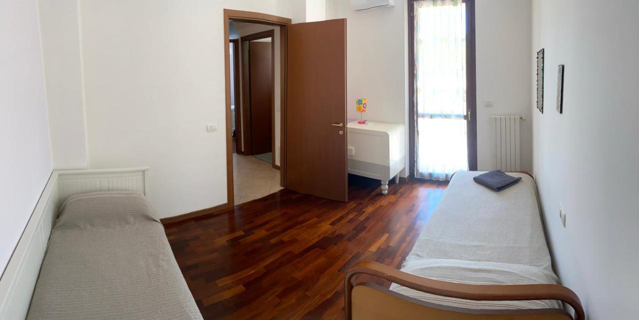 Condominio Tigli كافالكاسيل المظهر الخارجي الصورة